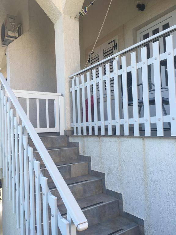 Apartments Nina Silba Exterior photo
